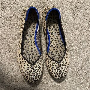Rothys spotted leopard print round toe size 9 flat woman’s shoes